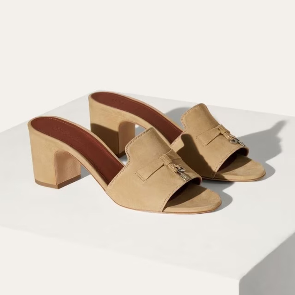 Loro Piana Summer Charms Pump